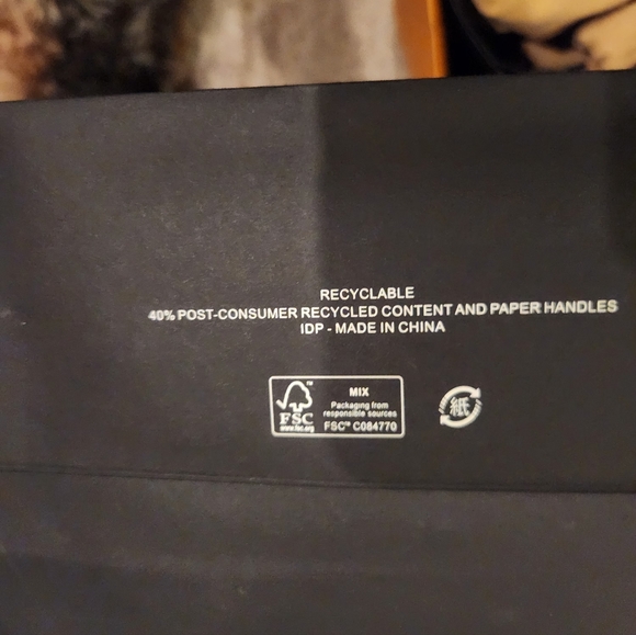 CHANEL Black and White Shopping Bag - Picture 6 of 9